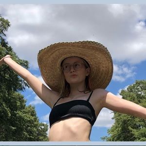 Meet your Posher, Devyn